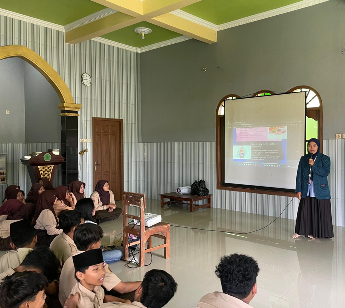 Reportase Pengabdian Masyarakat: Edukasi Kesehatan Bijak Konsumsi Gula di Kecamatan Banyuputih, Kabupaten Batang