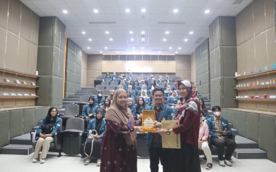Enhancing Competencies through the Industrial Visit of the Pharmacy Study Program and HIMFASI FK UNDIP as part of the UNDIP COMPLETE Implementation